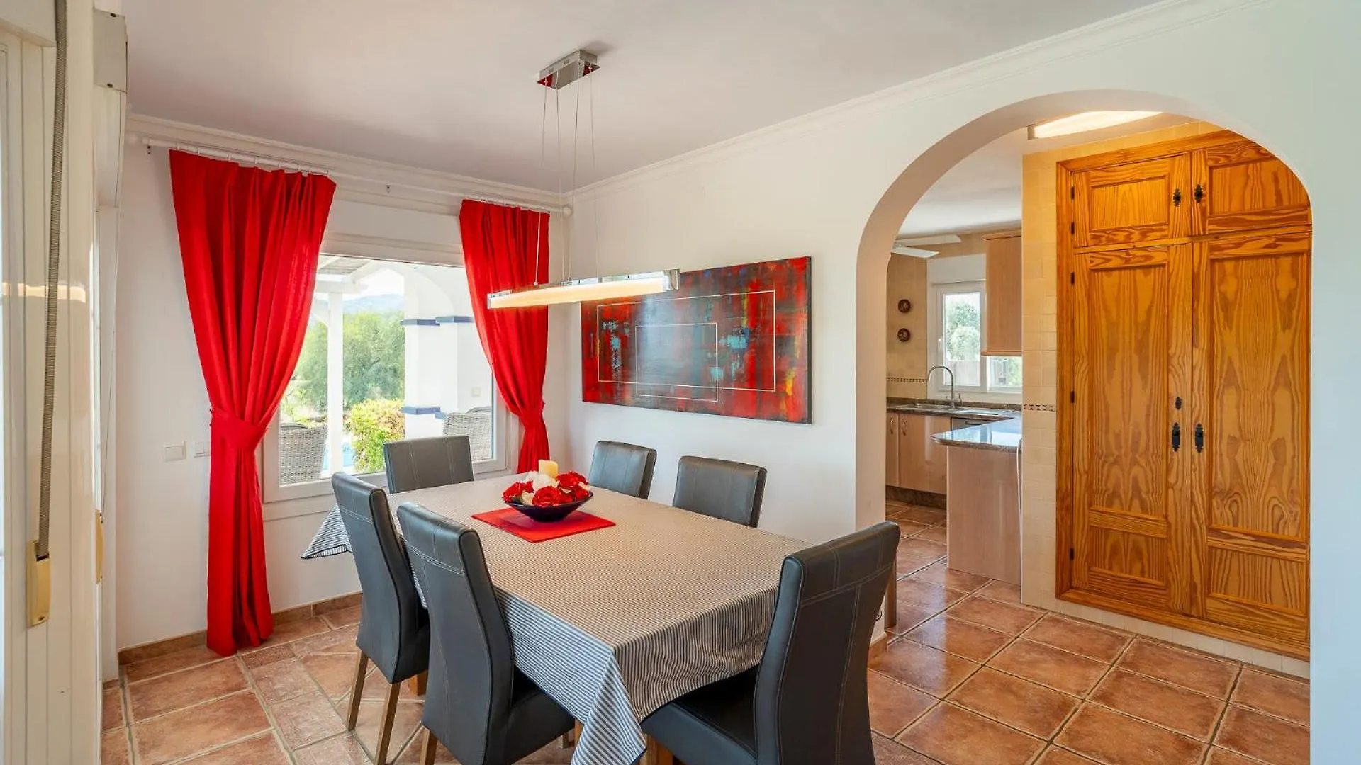 Los Romanes Las Alondras Stunning Lake Views וילה