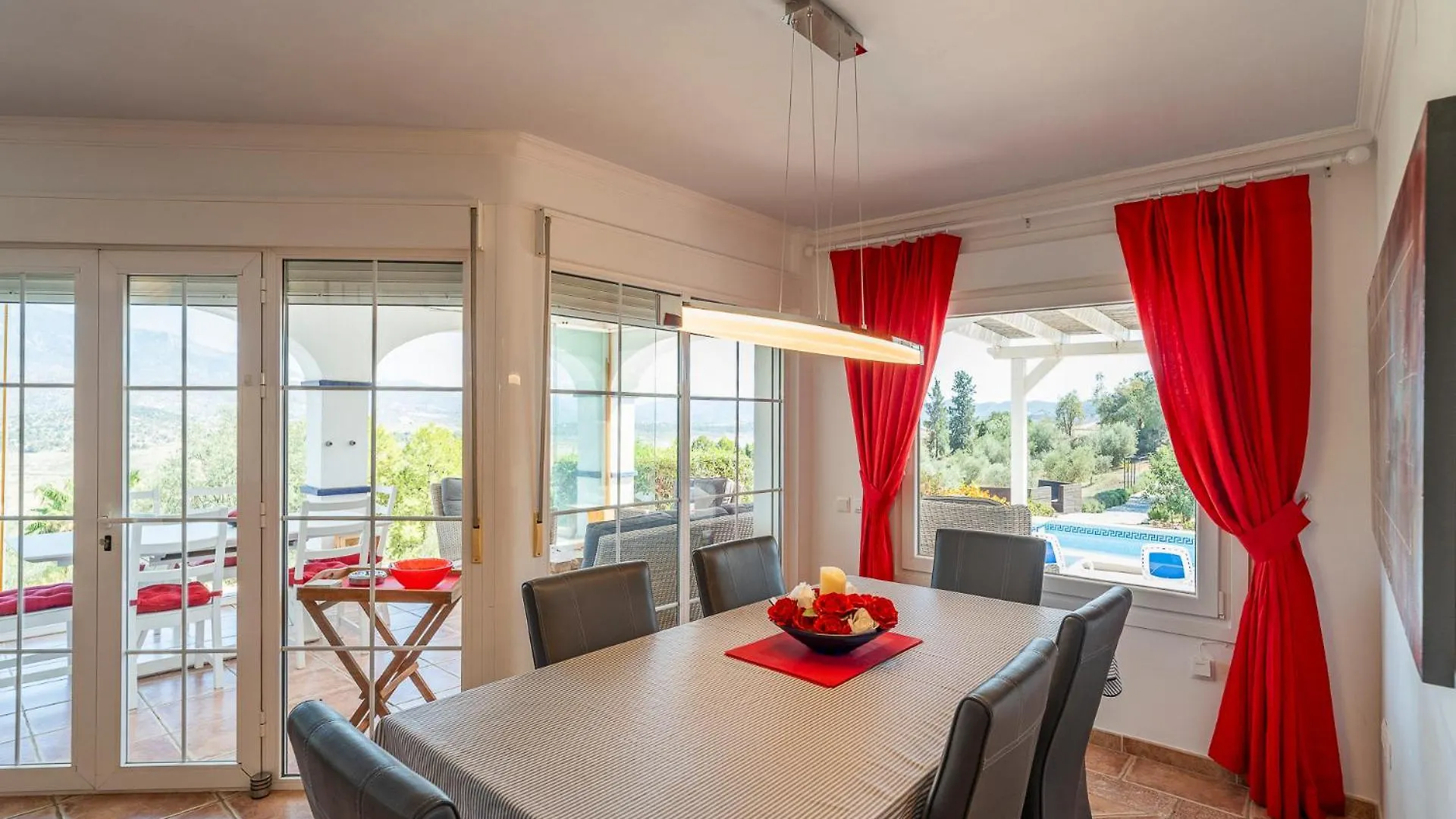 Los Romanes Las Alondras Stunning Lake Views 0*, Los Romanes ספרד
