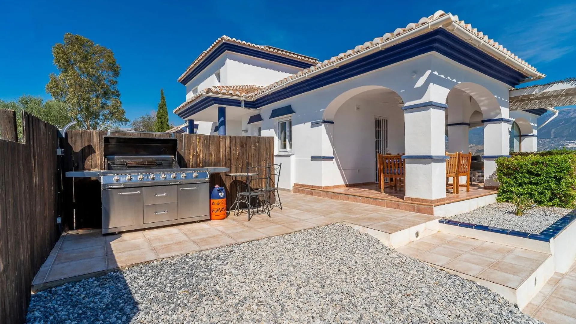 Los Romanes Las Alondras Stunning Lake Views וילה Los Romanes